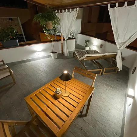Apartment Sciaraqa