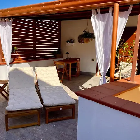Apartment Sciaraqa